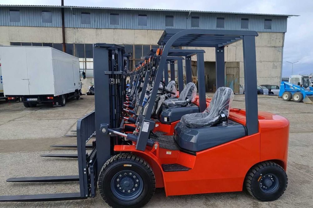 Продавам и давам под наем нови мотокари