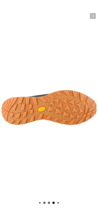 Jack Wolfskin”Noi” Terraventure Texapore Low, special concepuți pentru a oferi aderență prin talpa Vibram și protecție impermeabilă.