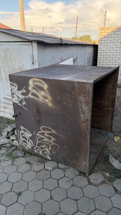 Продам бак, емкость 1,95куб
