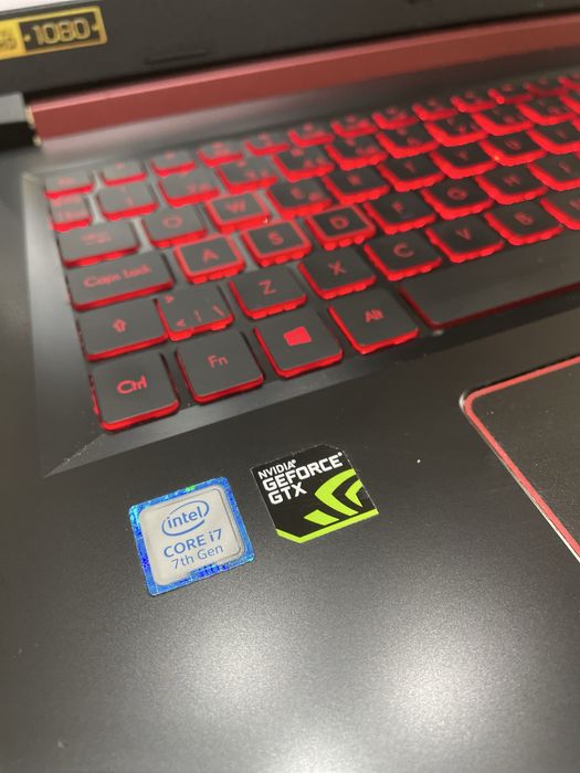 Laptop Gaming Acer Nitro 5 , i7 , 16 gb ram, ssd,