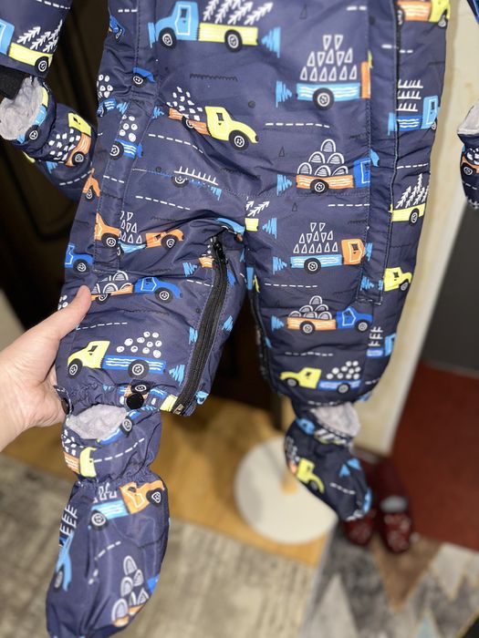 Комбинезон трансформер в идеальном состоянии.