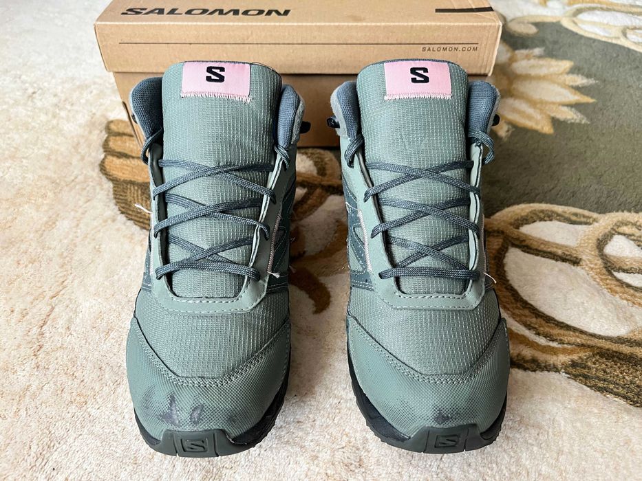 Vand incaltari trekking Salomon