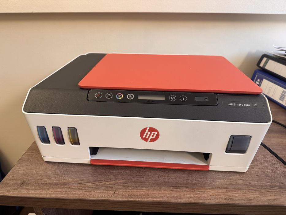 Продавам принтер HP smart tank 519
