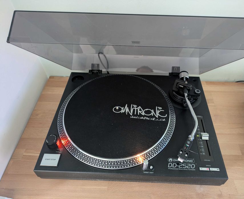 Грамофон OMNITRONIC DD-2520 USB Direct Drive Turntable с доза и игла