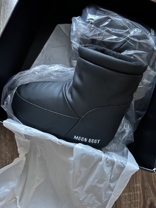 Черни боти MOON BOOT