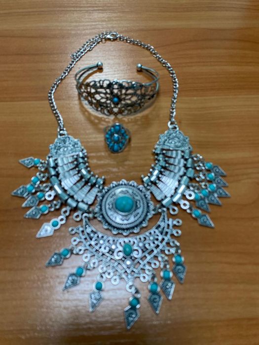 Колье браслет комплект серьги национальные