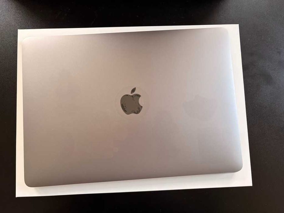 macbook pro m1 13inch 16gb 256gb