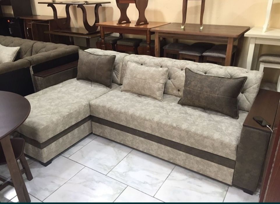 Ремонт мебили и карпусной  мебели тоже работаем  перечесления тоже