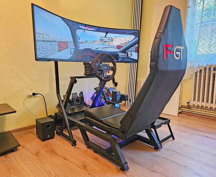 Simulator Next Level Racing (volan DD 8Nm Fanatec) + monitor Odyssey G9 57" + PC RTX 5080)