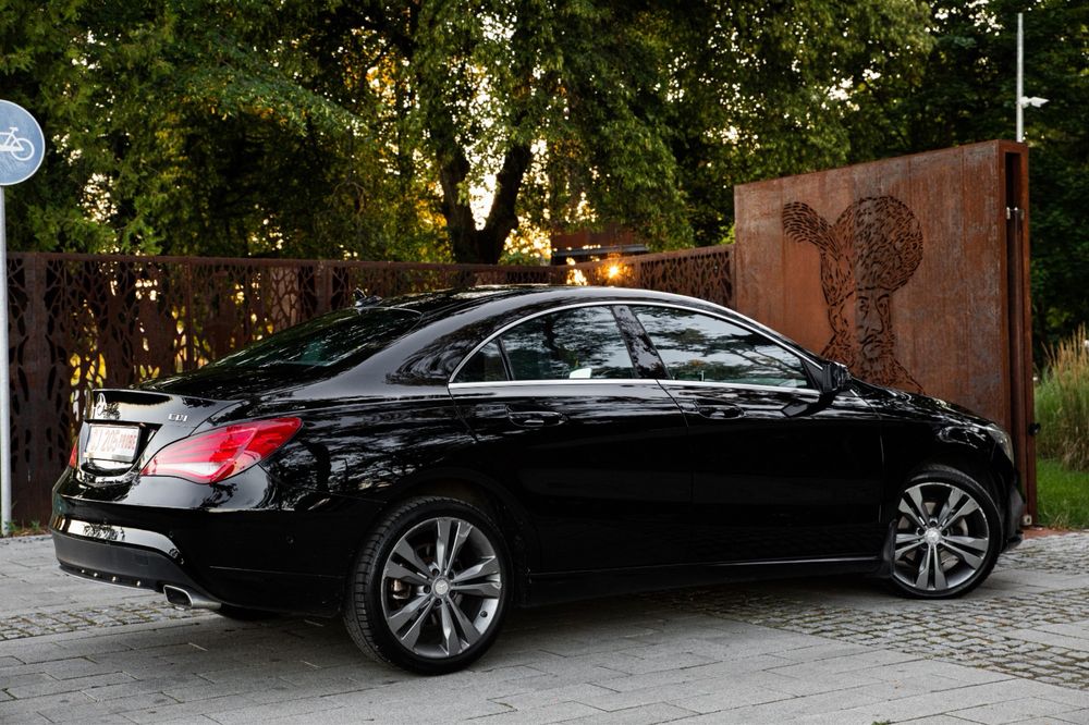 Mercedes Cla 200 paket Amg automat 2.2 Diesel Euro 6 188500 Km Posibilitate de achizite in Rate!