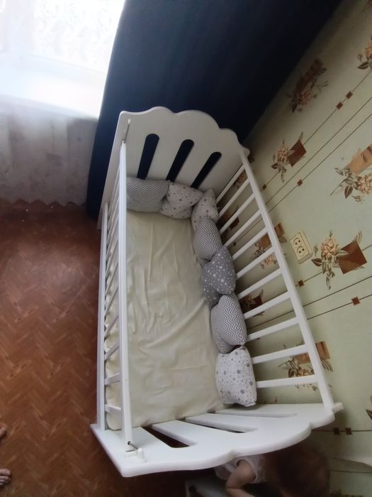 Продам детскую кровать