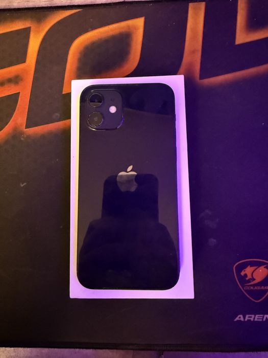 Iphone 12 64gb без зарядно