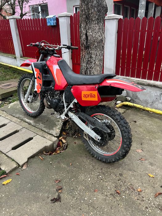 Vand cross Yamaha DT 125 R 2T perfectă pentru distractie