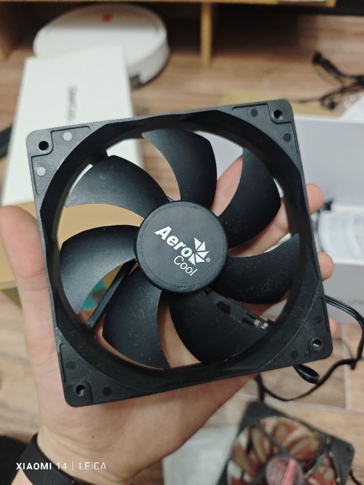 Продам вертушку для ПК, от AeroCool