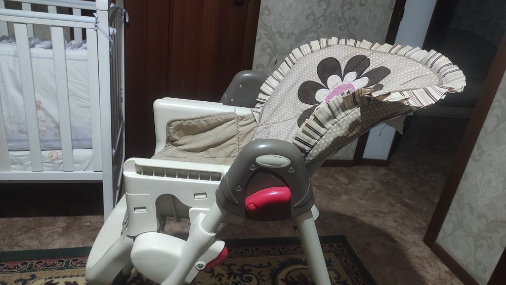 Срочно продам стульчик для кормления