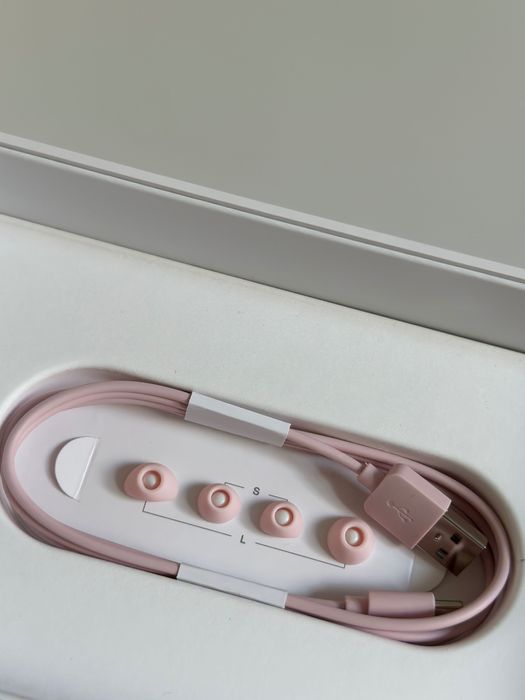 продаю наушники .