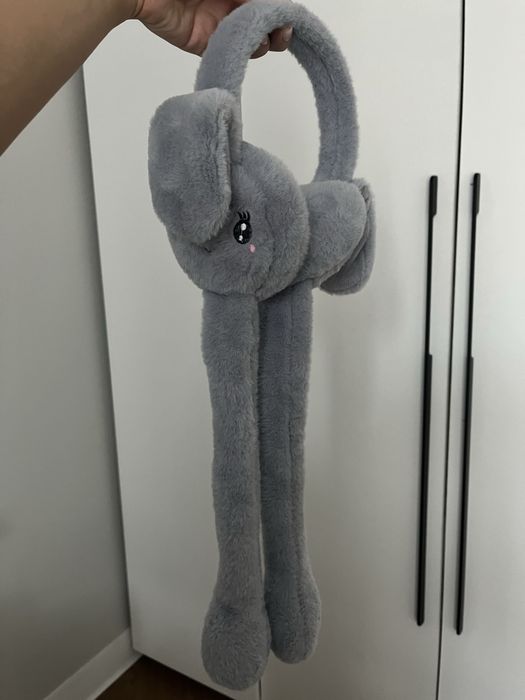 Продаются разные брелки на сумку-портфель