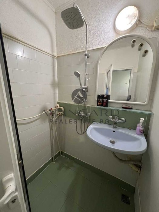 Продава се Многостаен апартамент в Пловдив, Кючук Париж - 90 кв.м за 1474 €/кв.м - Снимка #6