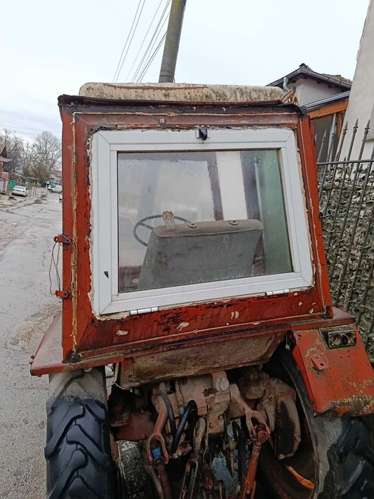 Продавам трактор Т-25 „Владимировец