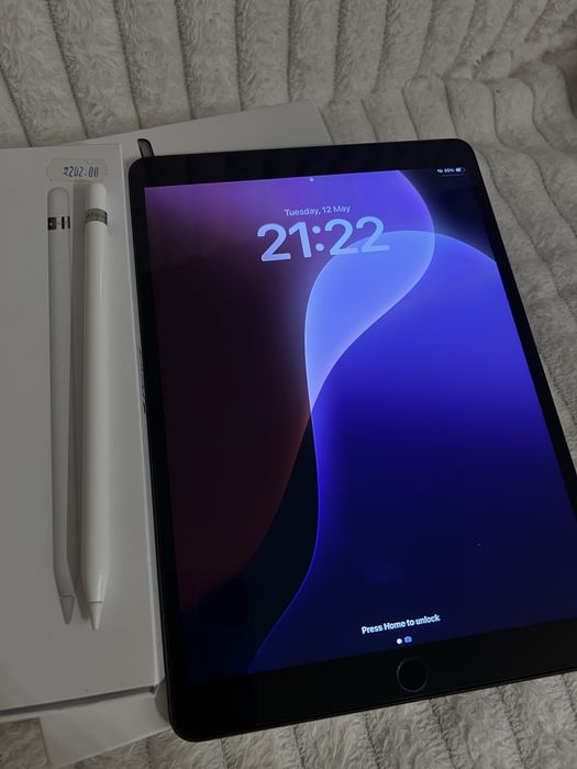 IPad Air 3 (256GB) Wi-Fi  Space gray +  Apple Pencil (1-во поколение )