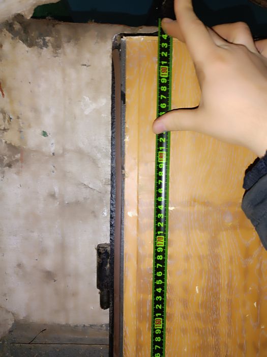 Продам дверь железну входную