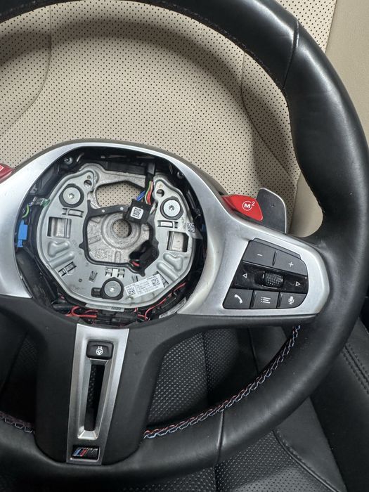 Bmw M волан за г20 г21 г22 става за доста модели