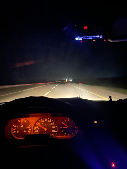 В продаже Mercedes-Benz W201