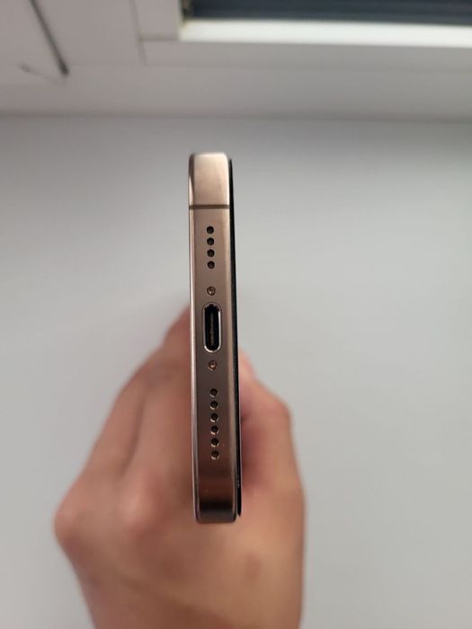 iPhone 16 Pro Max ideal srochna
