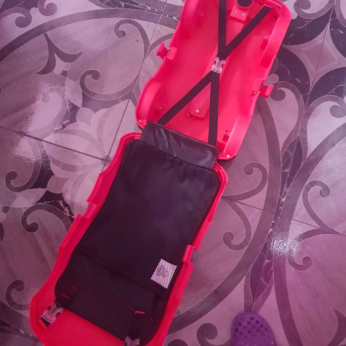 Детски куфар Ferrari