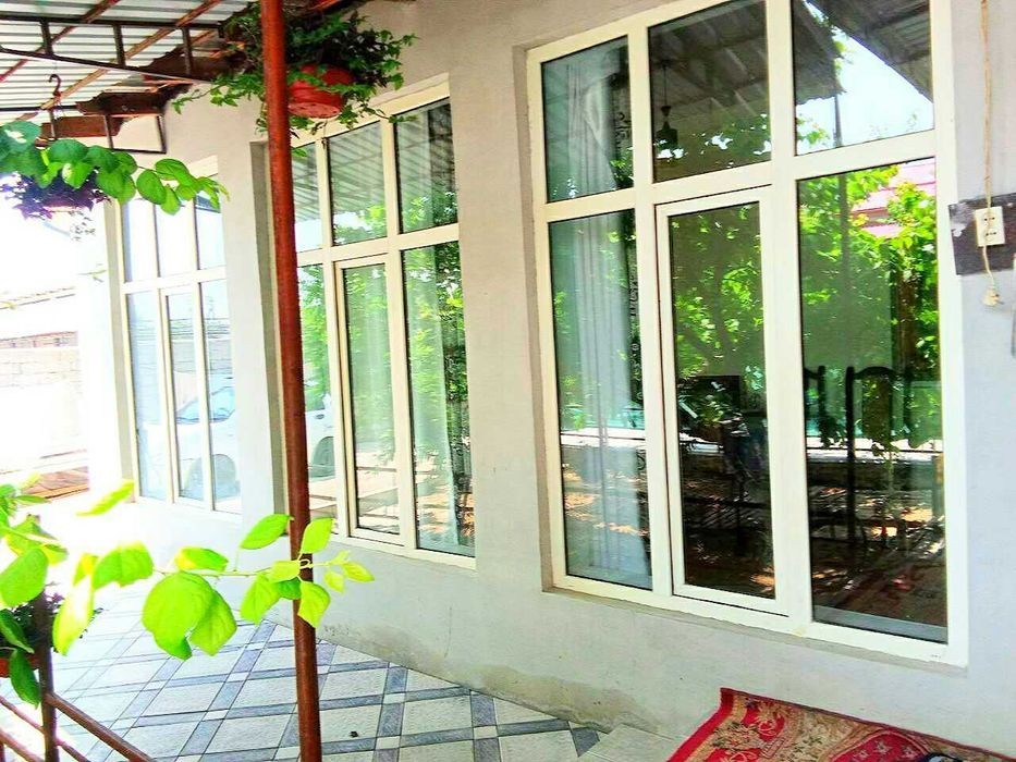 ПРОДАЕТСЯ ДОМ 4.5 СОТОК  4 ком на границе Ташкента  Кибрай рн