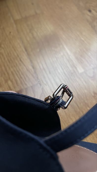 Sandale Tommy Hilfiger 37