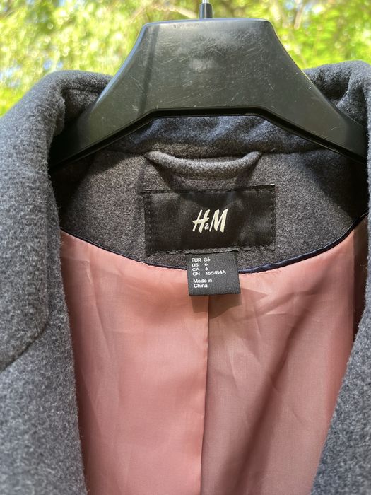 Продам пальто H&M новое