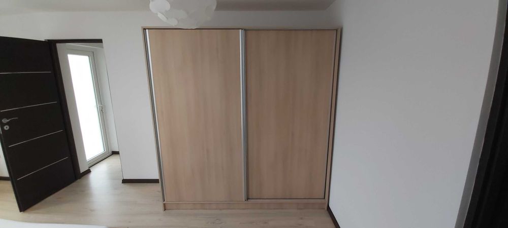Vand dulap - dressing - cu usi culisante, pret 1200 lei.