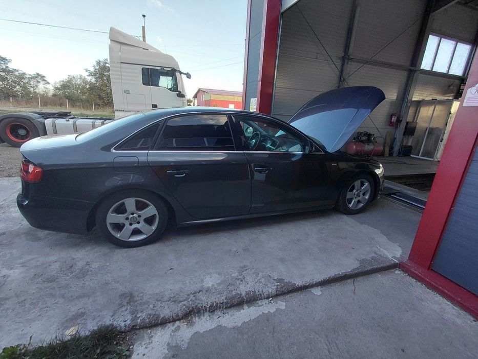 Audi A4 B8 pe benzina nu Diesel  Limuzina Berlina Schimb