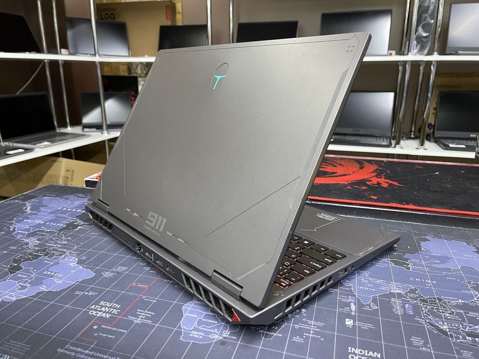 Игровой ThundeRobot 911 16