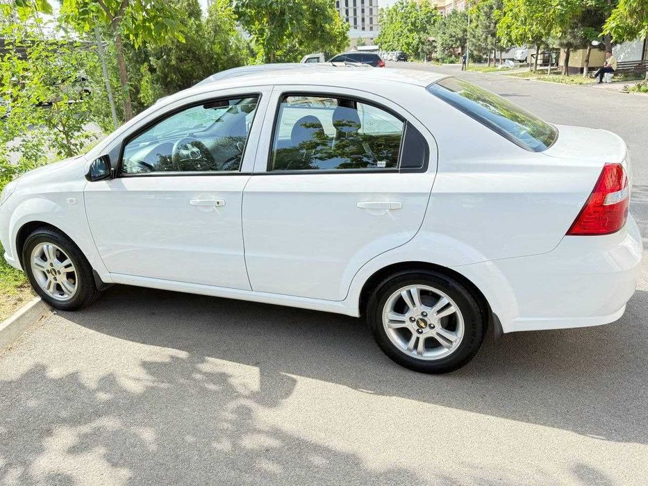 Автомобиль в отличном состоянии, срочная продажа.