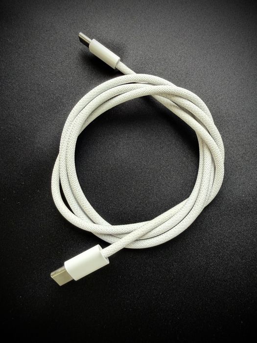 iPhone 16 Pro 128 GB | White | 100% батерия | Пълен комплект