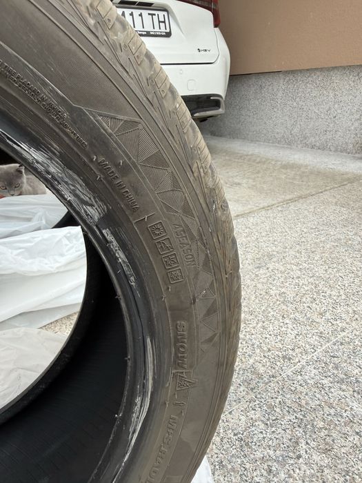 235/45/17 kumho всесезонни