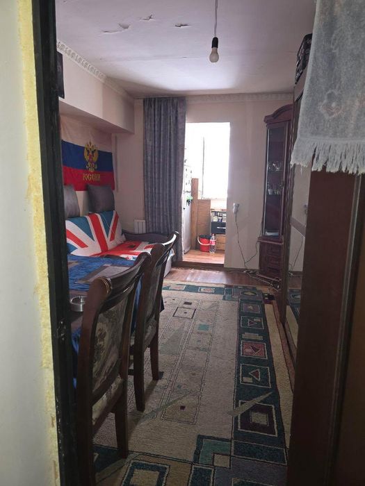 Продаётся однокомнатная квартира бывшая семейное общежитие