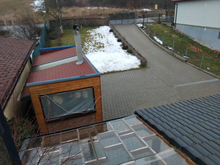 Vând duplex la cheie