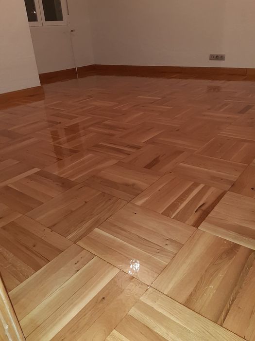 Rașchetare -reconditionare parchet masiv și scări interioare, montat
