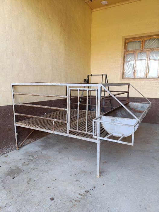 Qo'yxona sotiladi qalin metaldan yasalgan xolati yaxshi