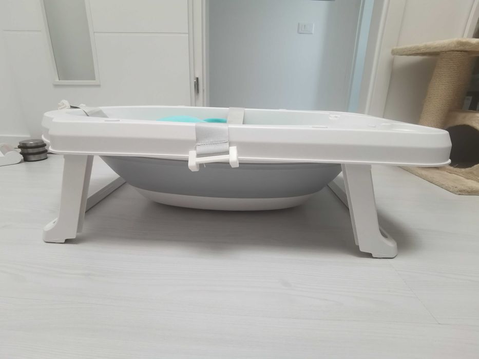 Cada Pliabila Anatomica Alba Gri 33l + Saltea Perna pentru Baie Delfin