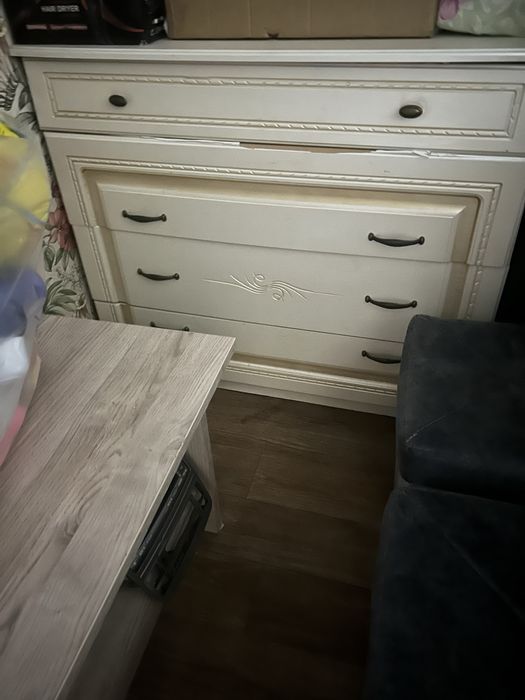 Спальный гарнитур