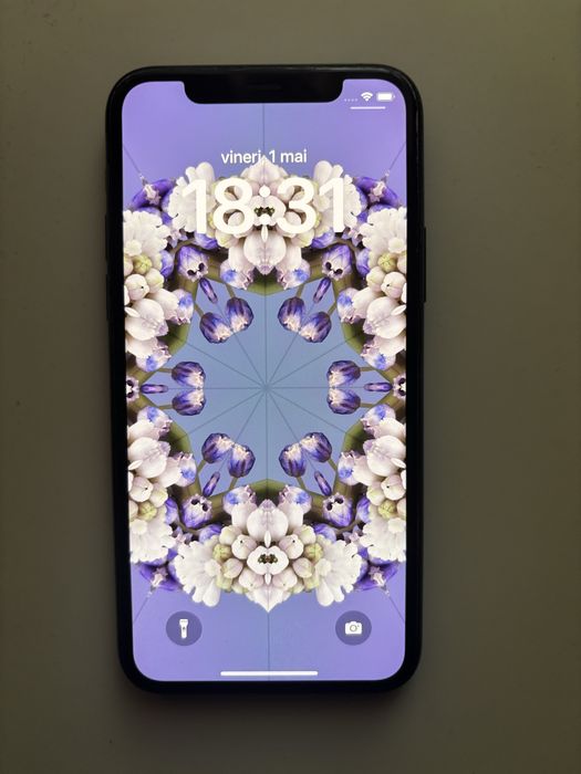 iPhone 11 Pro 64 GB cu Adaptor 10W USB Power