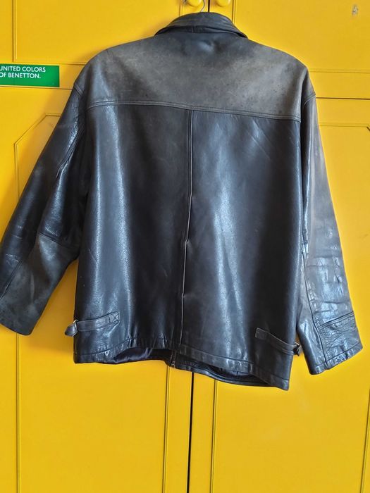 Продавам мъжко кожено Яке