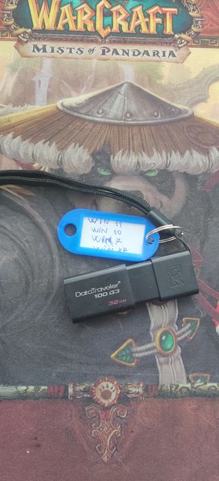 Stick 16 GB 32 GB bootabil cu diverse versiuni de Windows