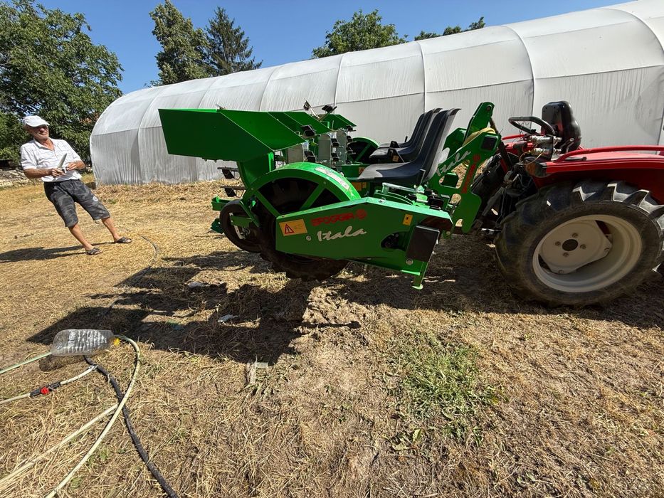 Разсадо-посадъчна машина Sfoggia Italia – 3 реда