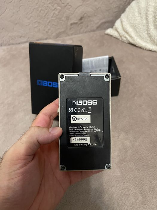 BOSS DS-1 педаль дисторшн