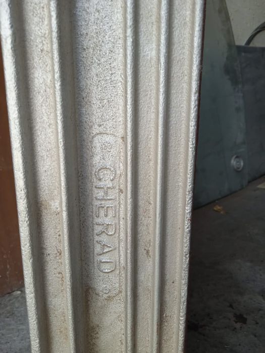 Батарея чугунная